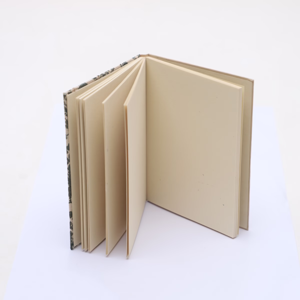 Notebook - Image 4