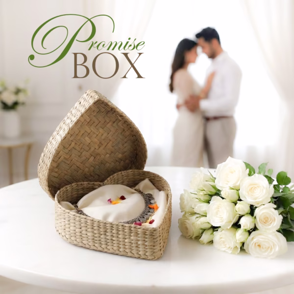 Pathi Grass Gift Box Hart Shape