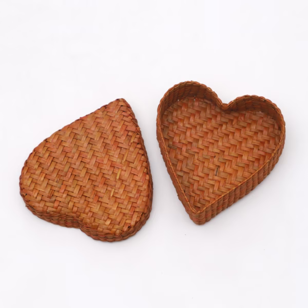Pathigrass Gift Box Orange (Heart Shape)